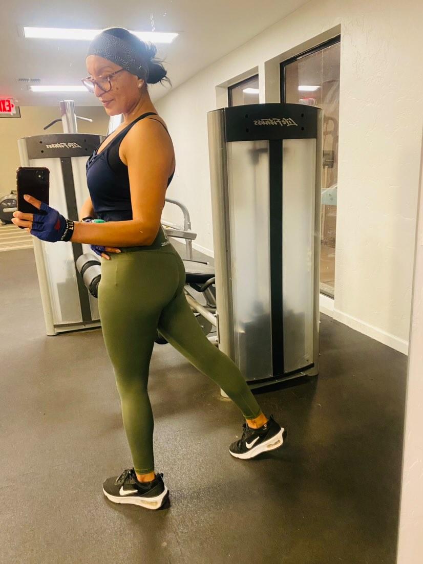 Green leggings